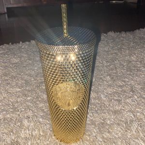 New Starbucks venti gold cup fall 2022